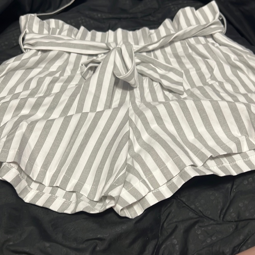 Pink lily short 2xl